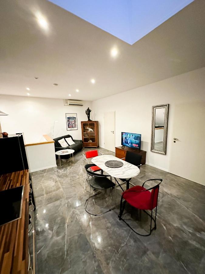 Downtown Apartments Theatre บาเดน-บาเดน ภายนอก รูปภาพ