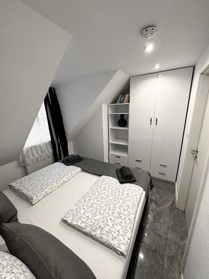Downtown Apartments Theatre บาเดน-บาเดน ภายนอก รูปภาพ